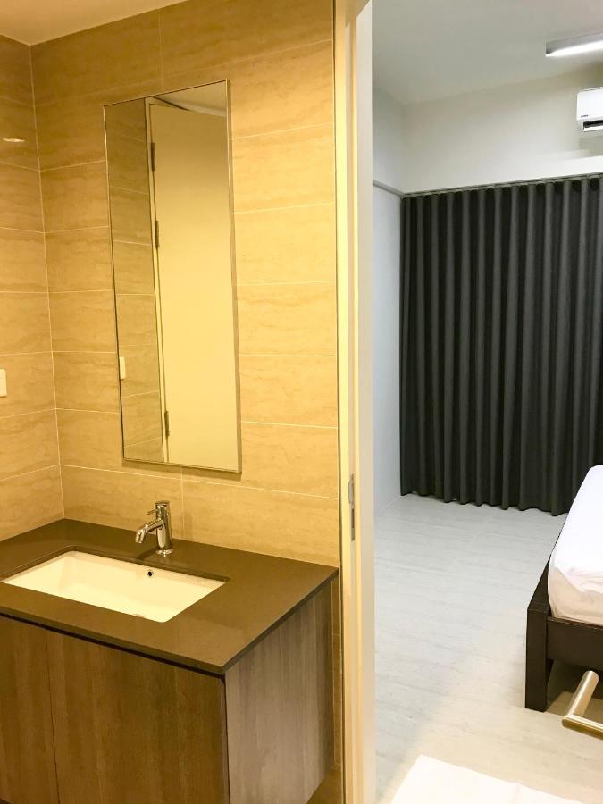 By The Beach - Luxury 2 Bedrooms Family Suite Бату Феринги Екстериор снимка